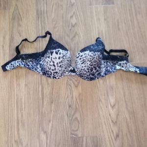 Victoria Secret bra 34DD Animal print with lace